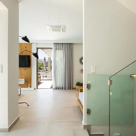 Vasilios Villa, With Pool, Gym & Close To Beach, By Thinkvilla * Loutra (Crete)