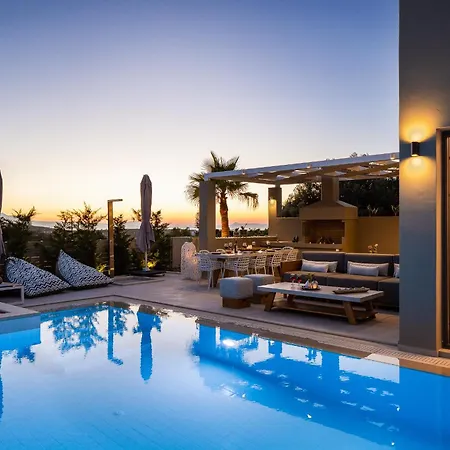 Vasilios Villa, With Pool, Gym & Close To Beach, By Thinkvilla Loutra (Crete)