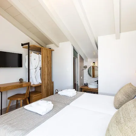 Vasilios Villa, With Pool, Gym & Close To Beach, By Thinkvilla * Loutra